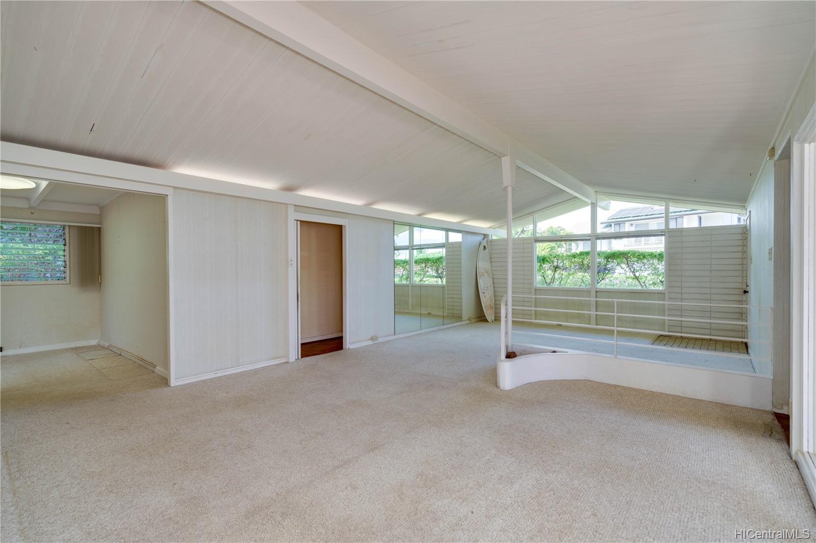 1366 Pueo Street Honolulu, HI 96816