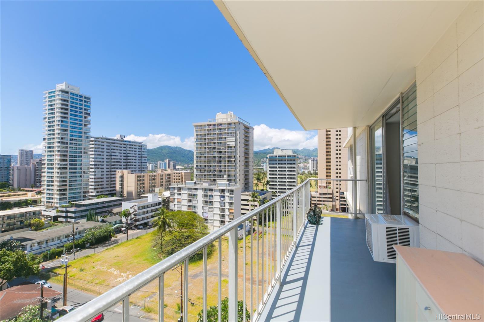 222 Liliuokalani Avenue #1203, Honolulu, HI 96815