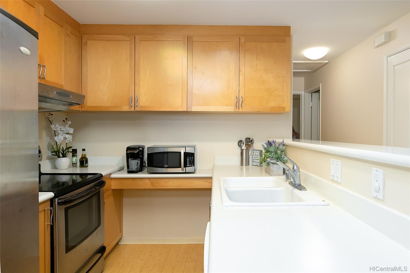 7080 Hawaii Kai Drive #4, Honolulu, HI 96825