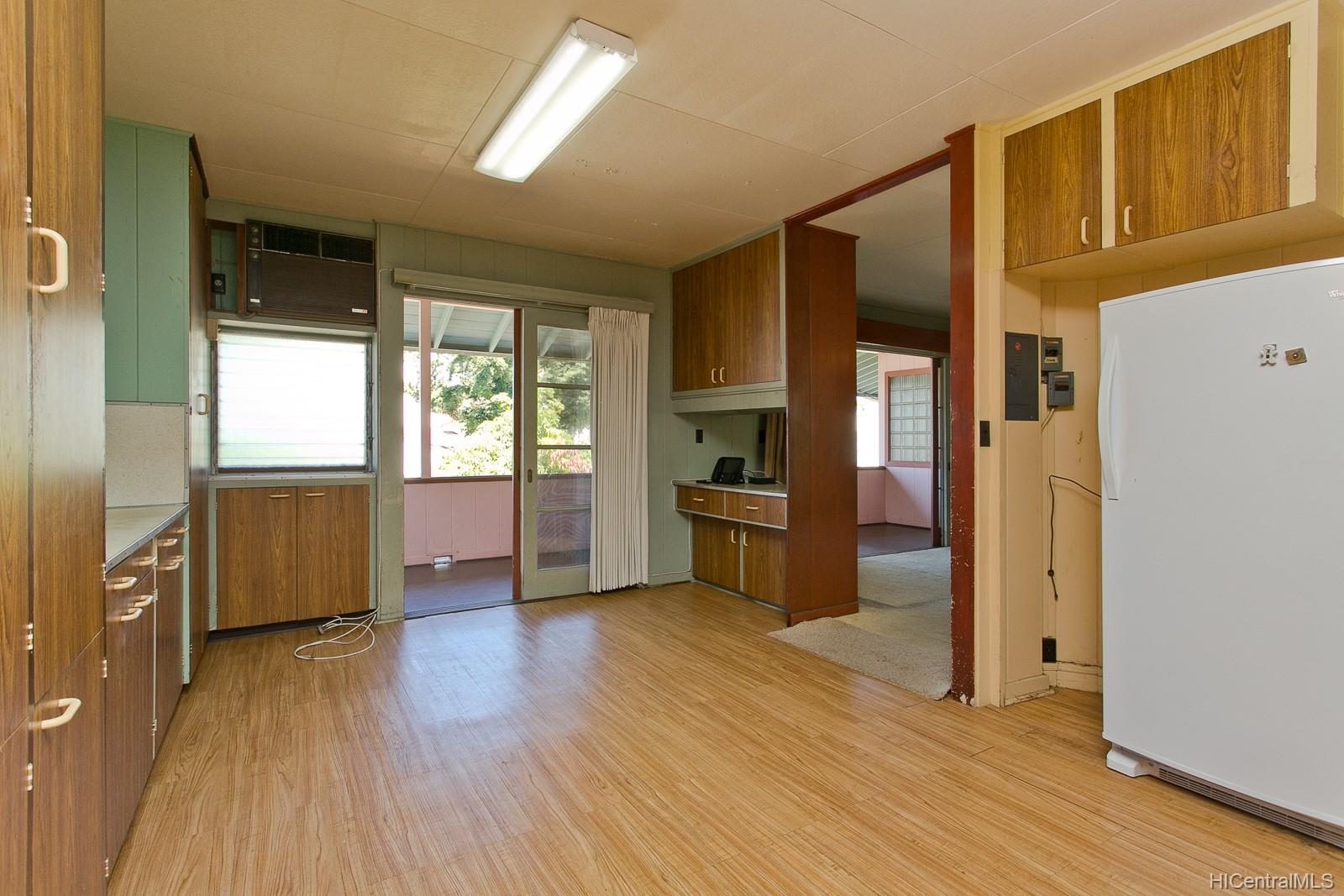 1207 Lilo Place Honolulu, HI 96822