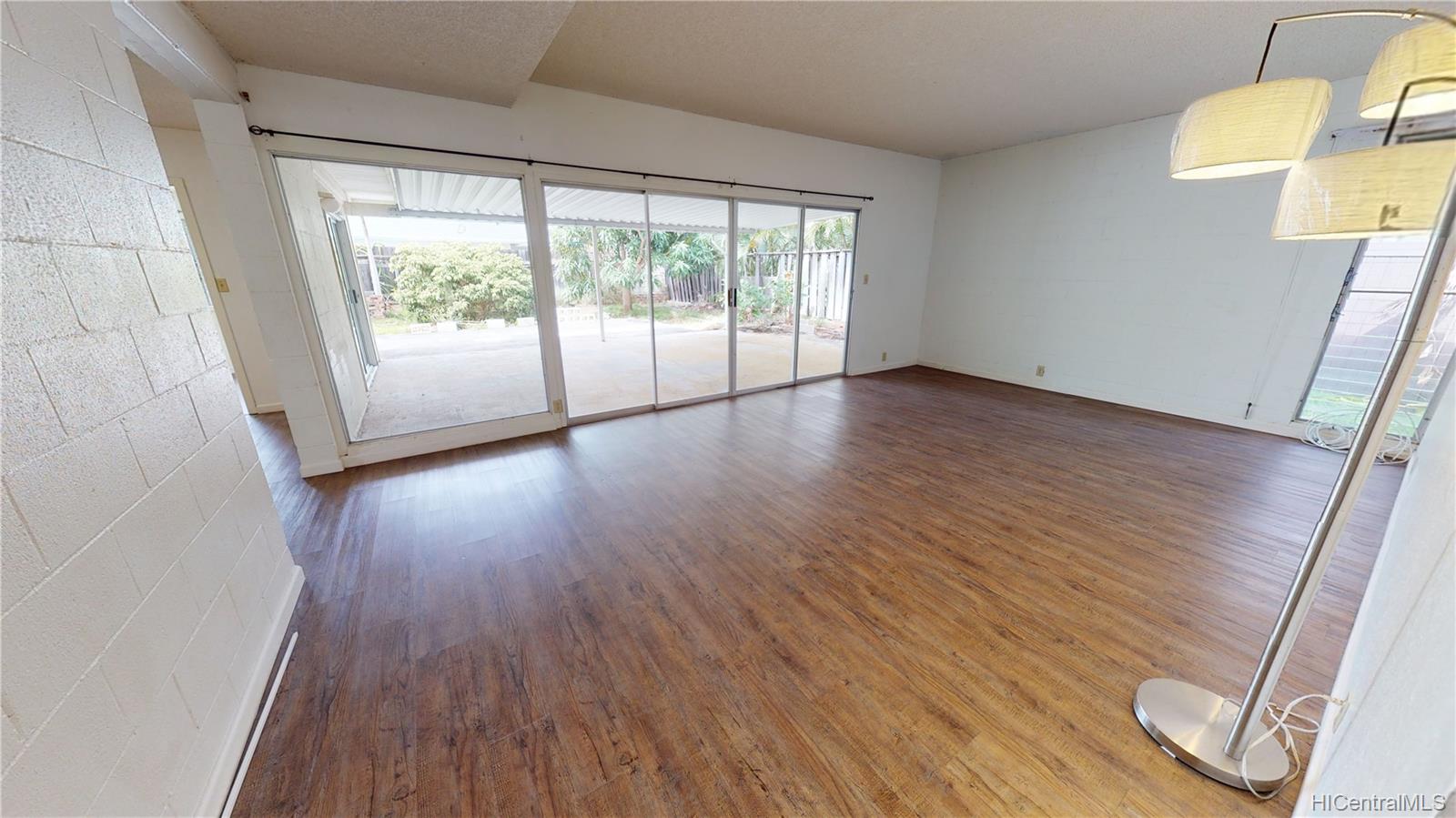 7212 Kipu Place Honolulu, HI 96825