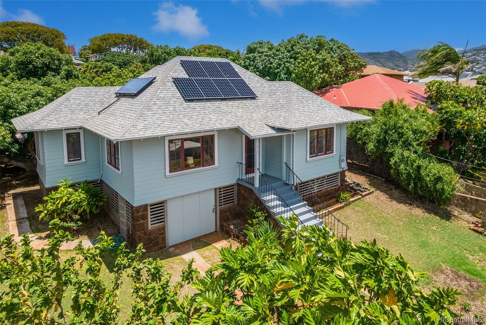 912 17th Avenue Honolulu, HI 96816