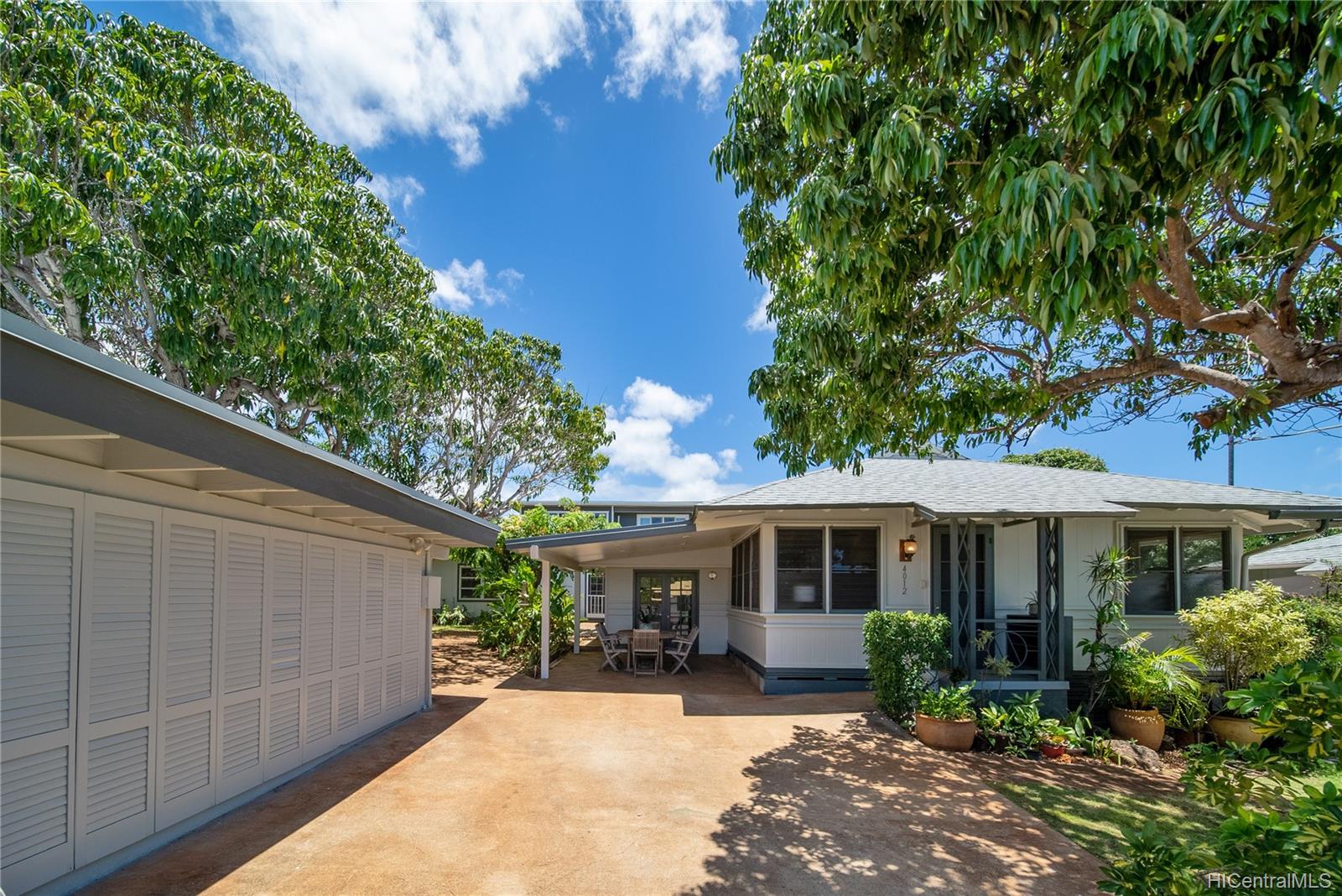 4012 Maunaloa Avenue Honolulu, HI 96816