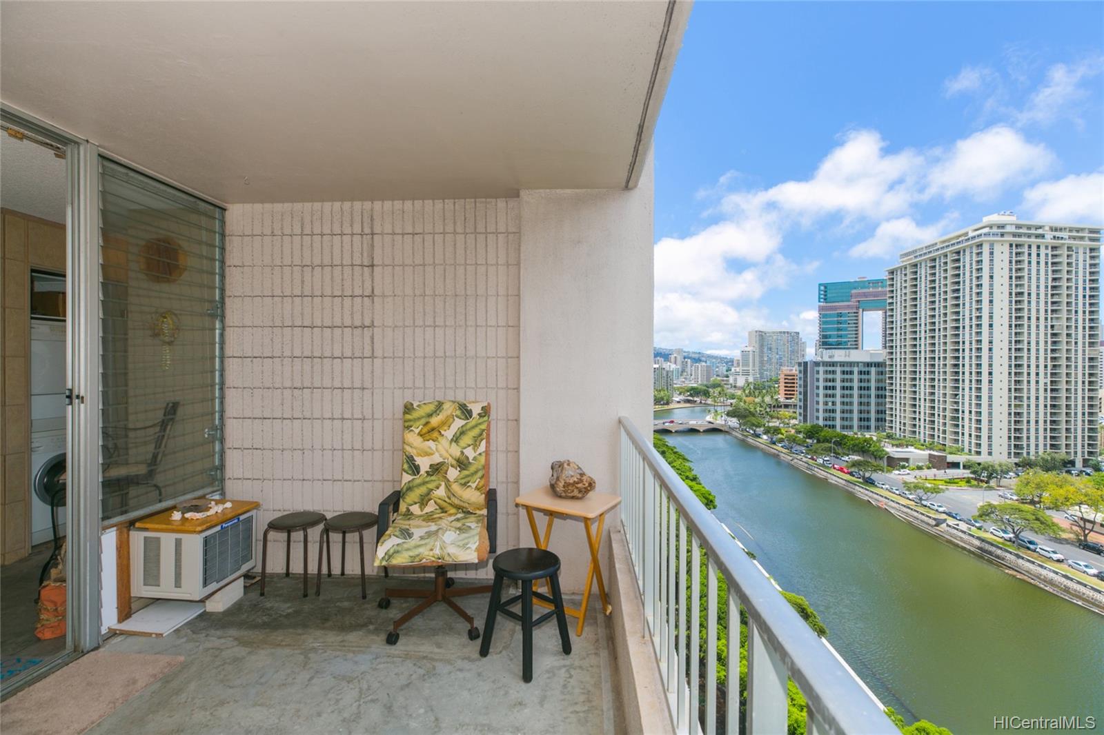 1848 Kahakai Drive #1402, Honolulu, HI 96814