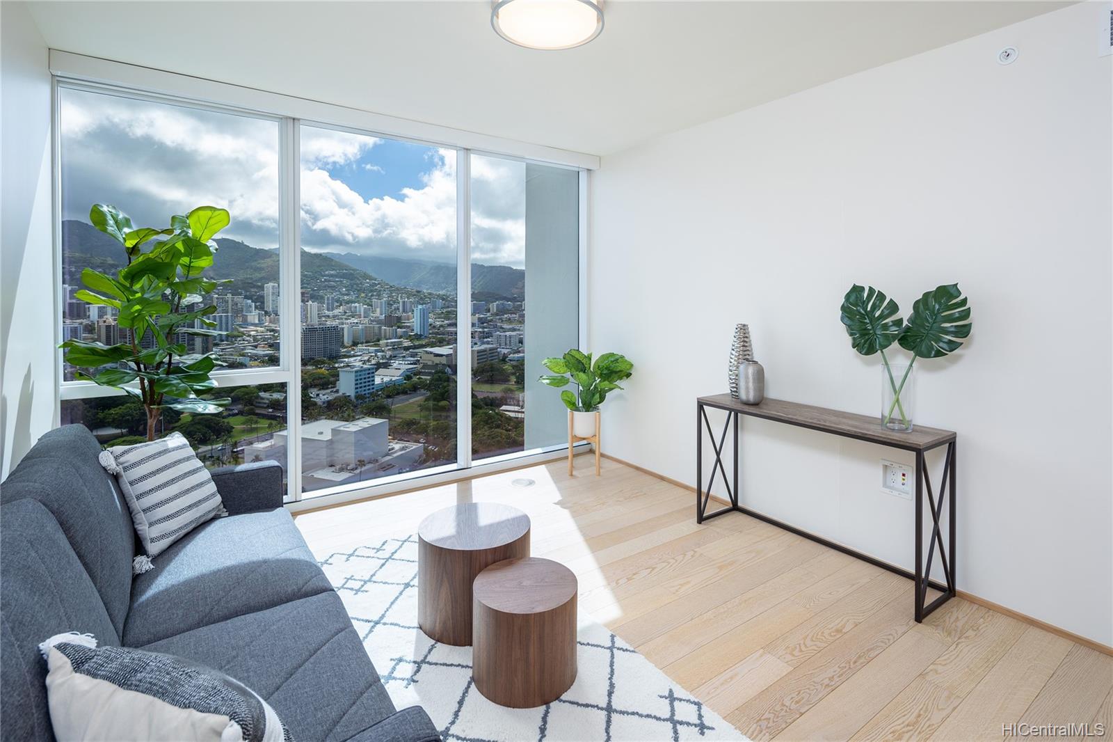 888 Kapiolani Boulevard #3601, Honolulu, HI 96813