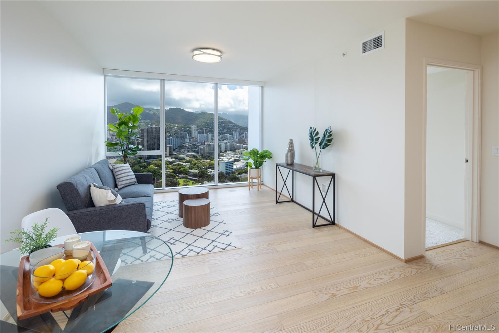 888 Kapiolani Boulevard #3601, Honolulu, HI 96813