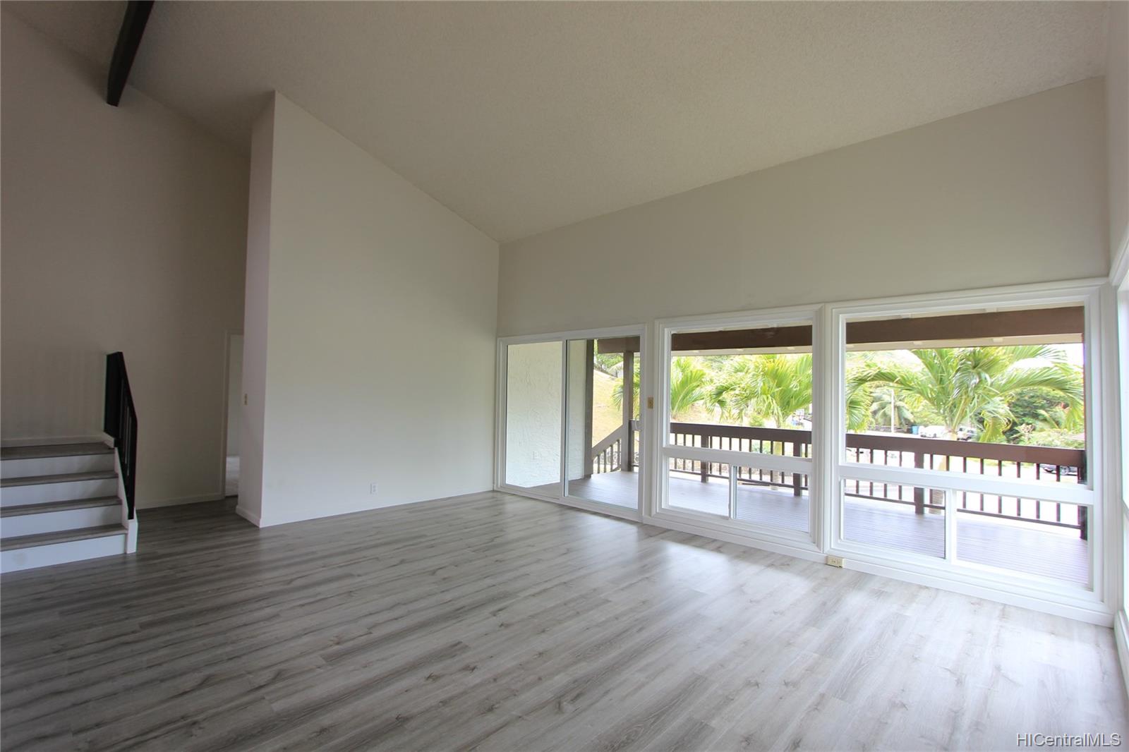 810 Waika Place Honolulu, HI 96825