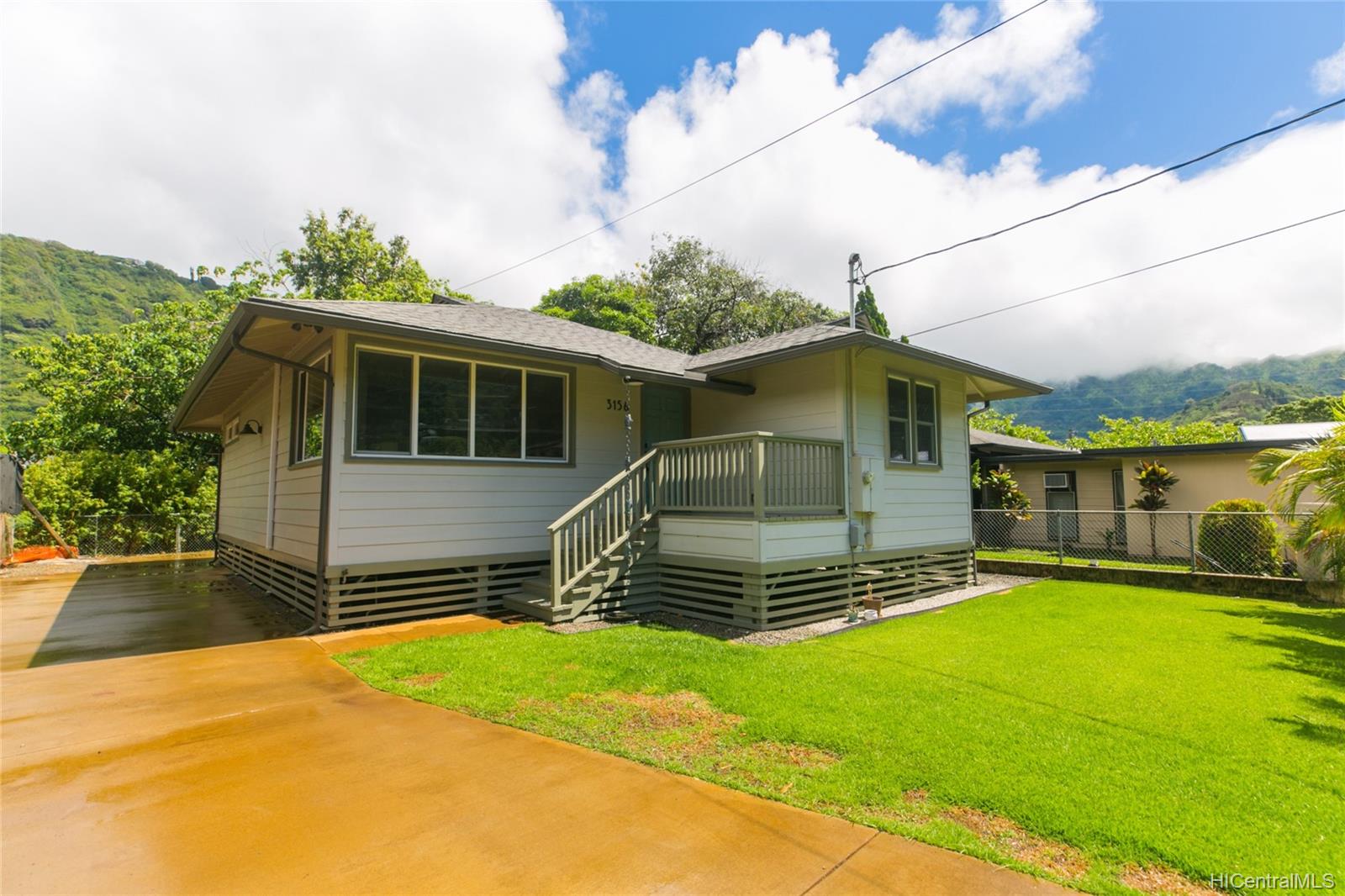 3156 East Manoa Road Honolulu, HI 96822