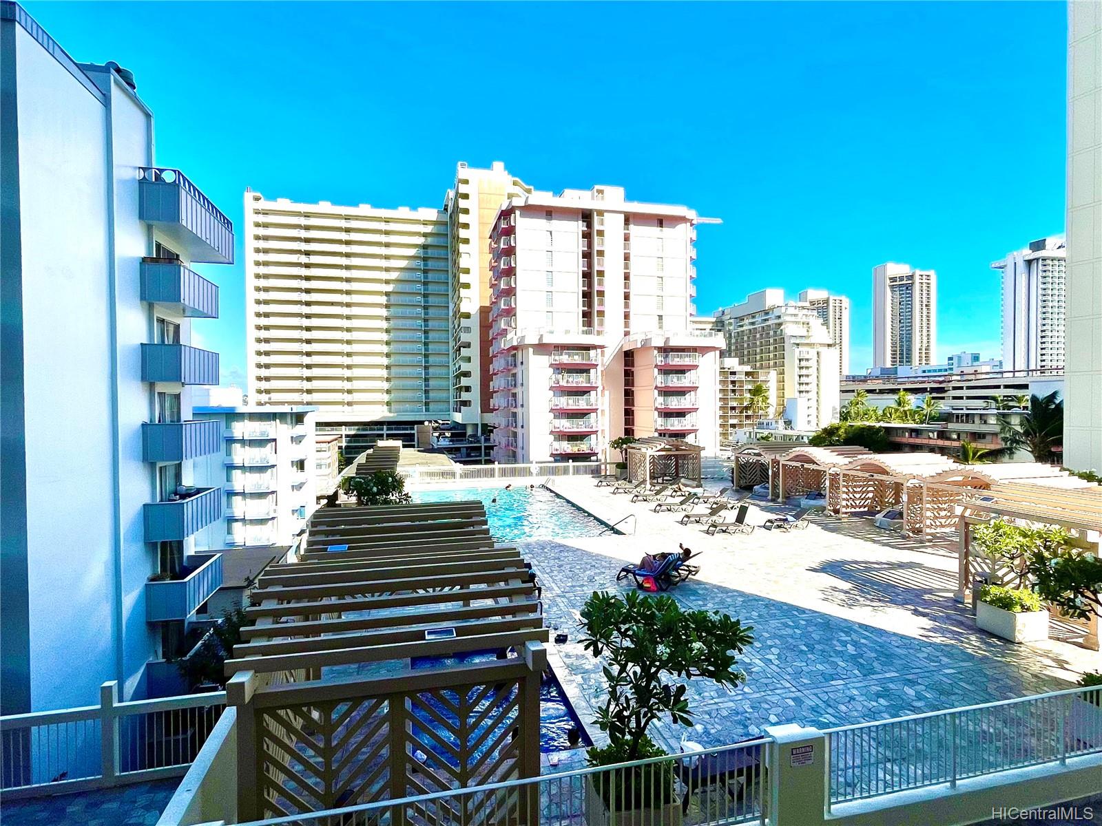 445 Seaside Avenue #711, Honolulu, HI 96815