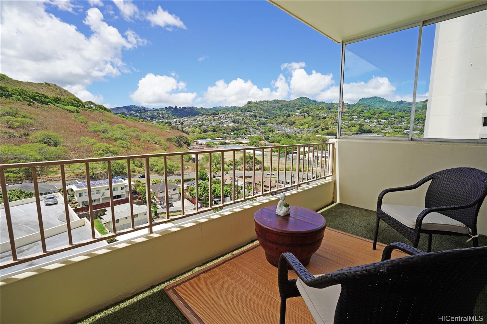 1001 Wilder Avenue #504, Honolulu, HI 96822