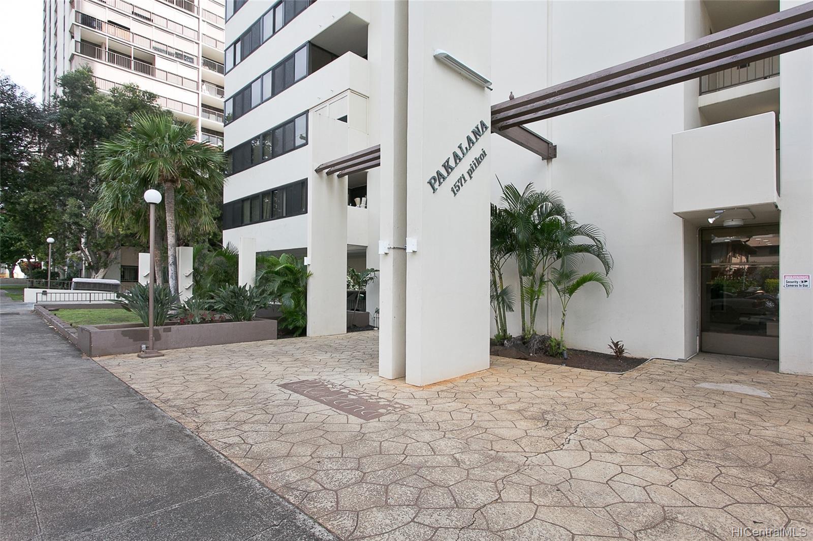 1571 Piikoi Street #1602, Honolulu, HI 96822