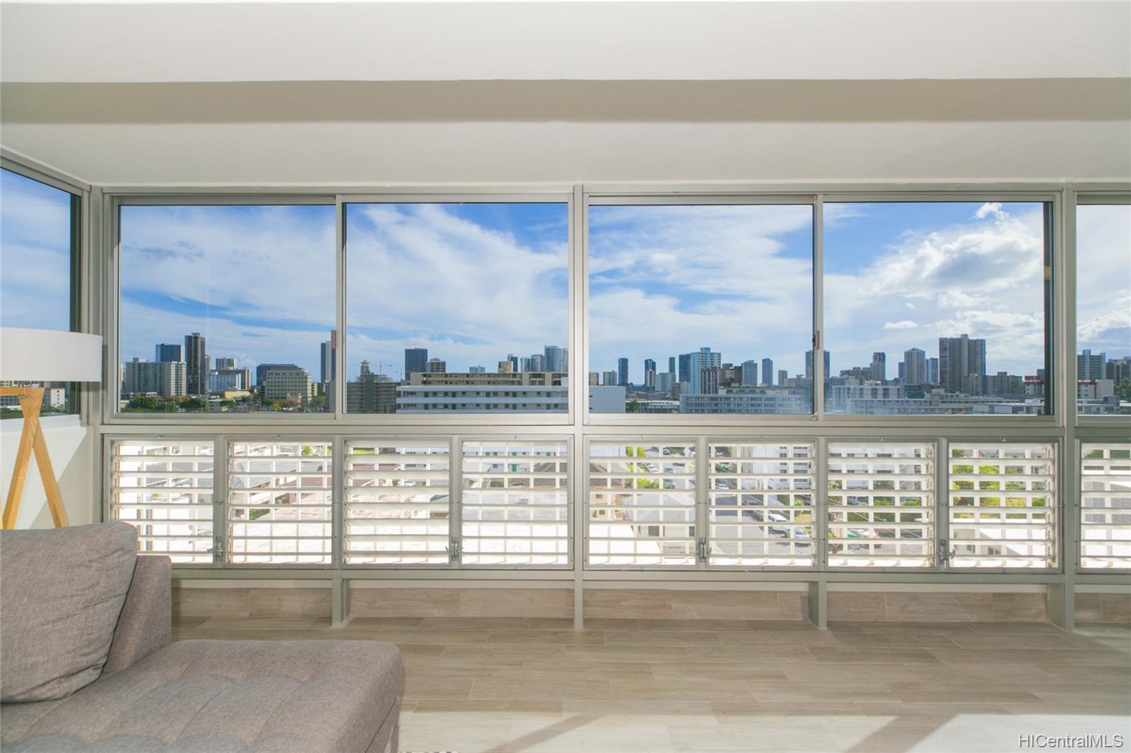 1309 Wilder Avenue #702, Honolulu, HI 96822