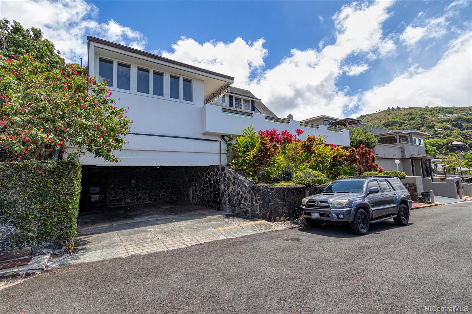 2121 Keeaumoku Street Honolulu, HI 96822