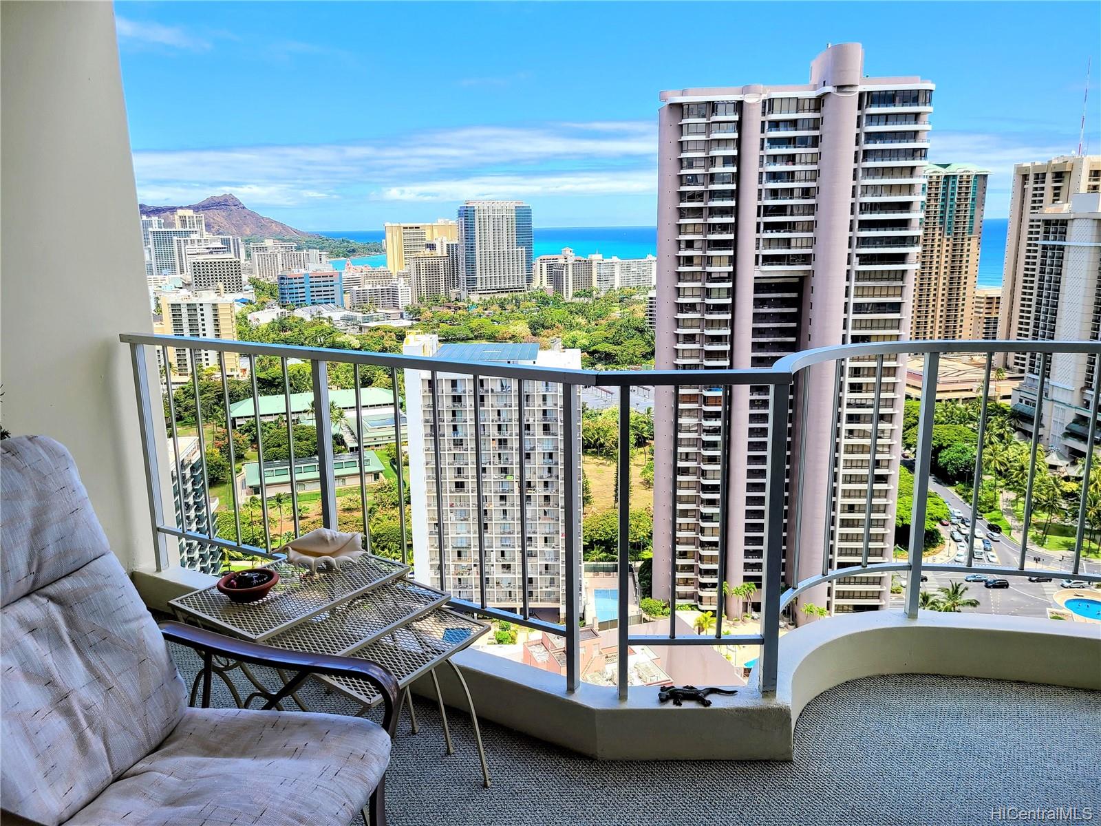 469 Ena Road #3403, Honolulu, HI 96815