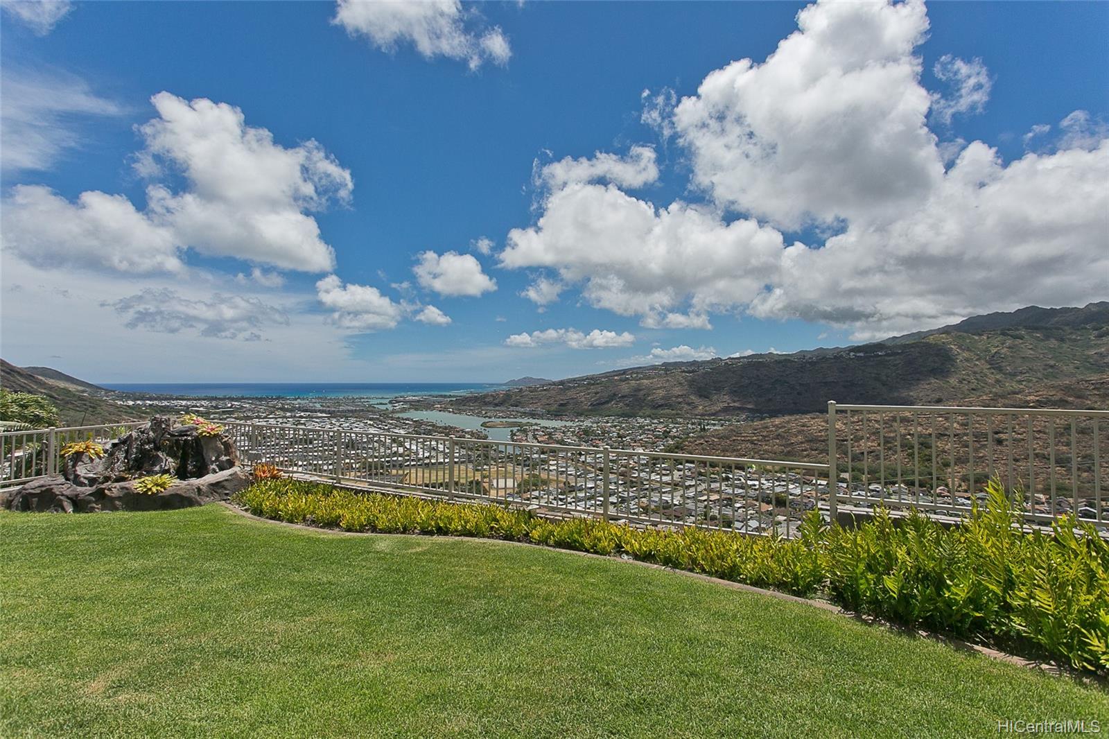 134 Hanohano Place Honolulu, HI 96825