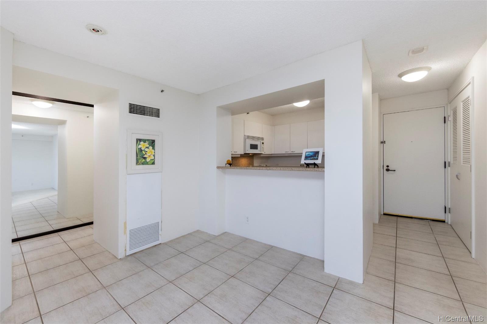 425 South Street #2302, Honolulu, HI 96813