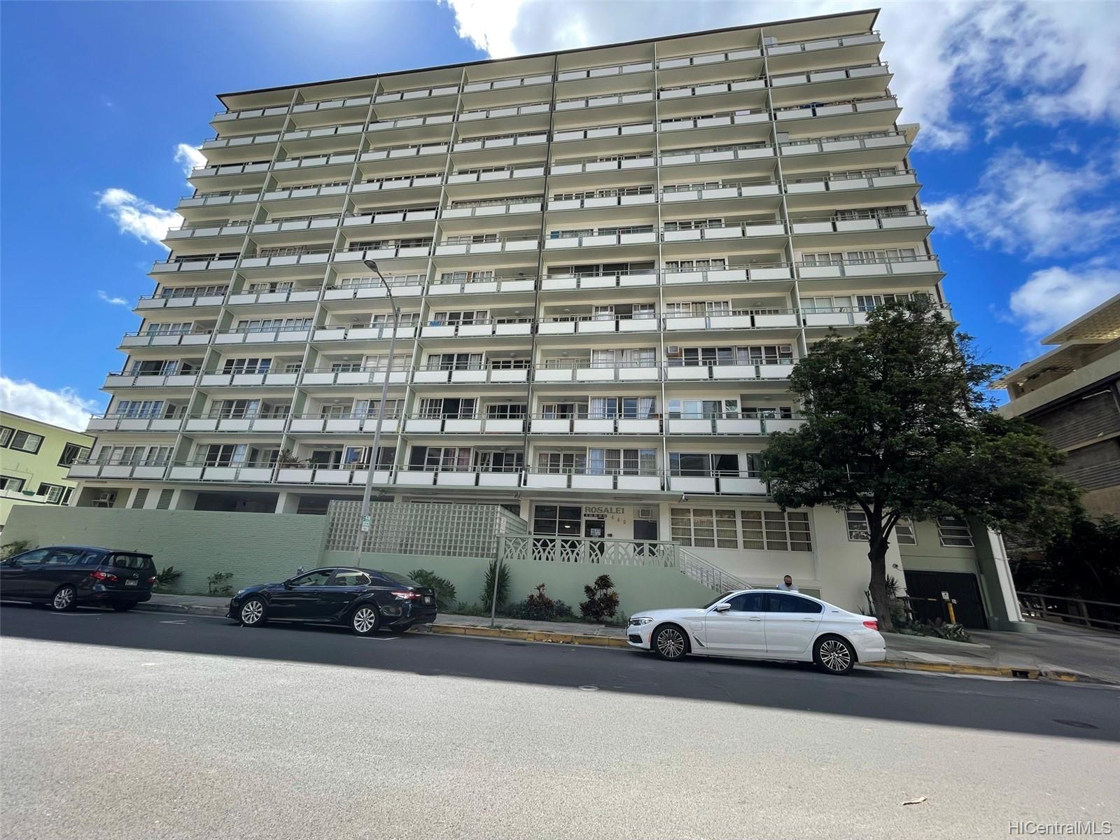 445 Kaiolu Street #1013, Honolulu, HI 96815