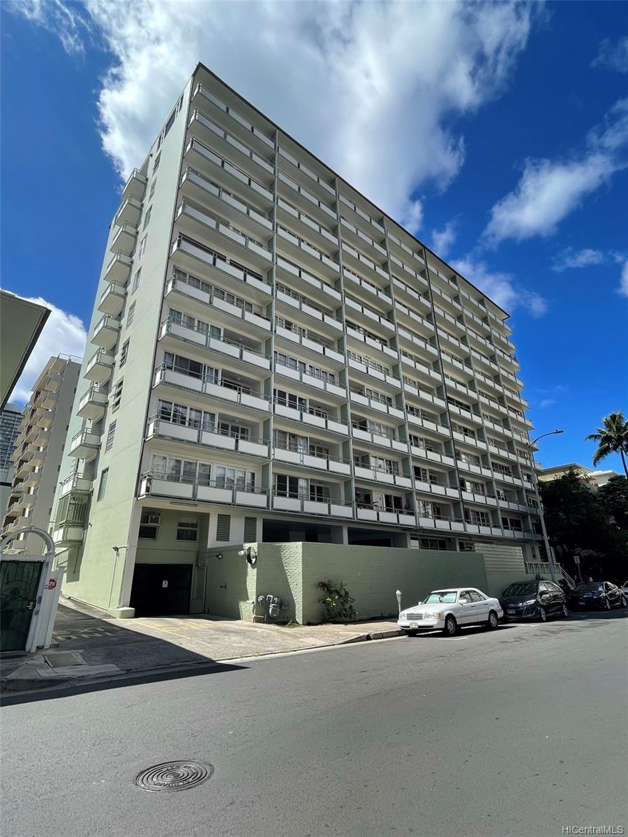 445 Kaiolu Street #1013, Honolulu, HI 96815