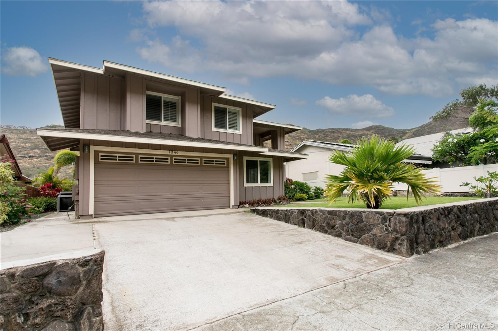 1346 Kaeleku Street Honolulu, HI 96825