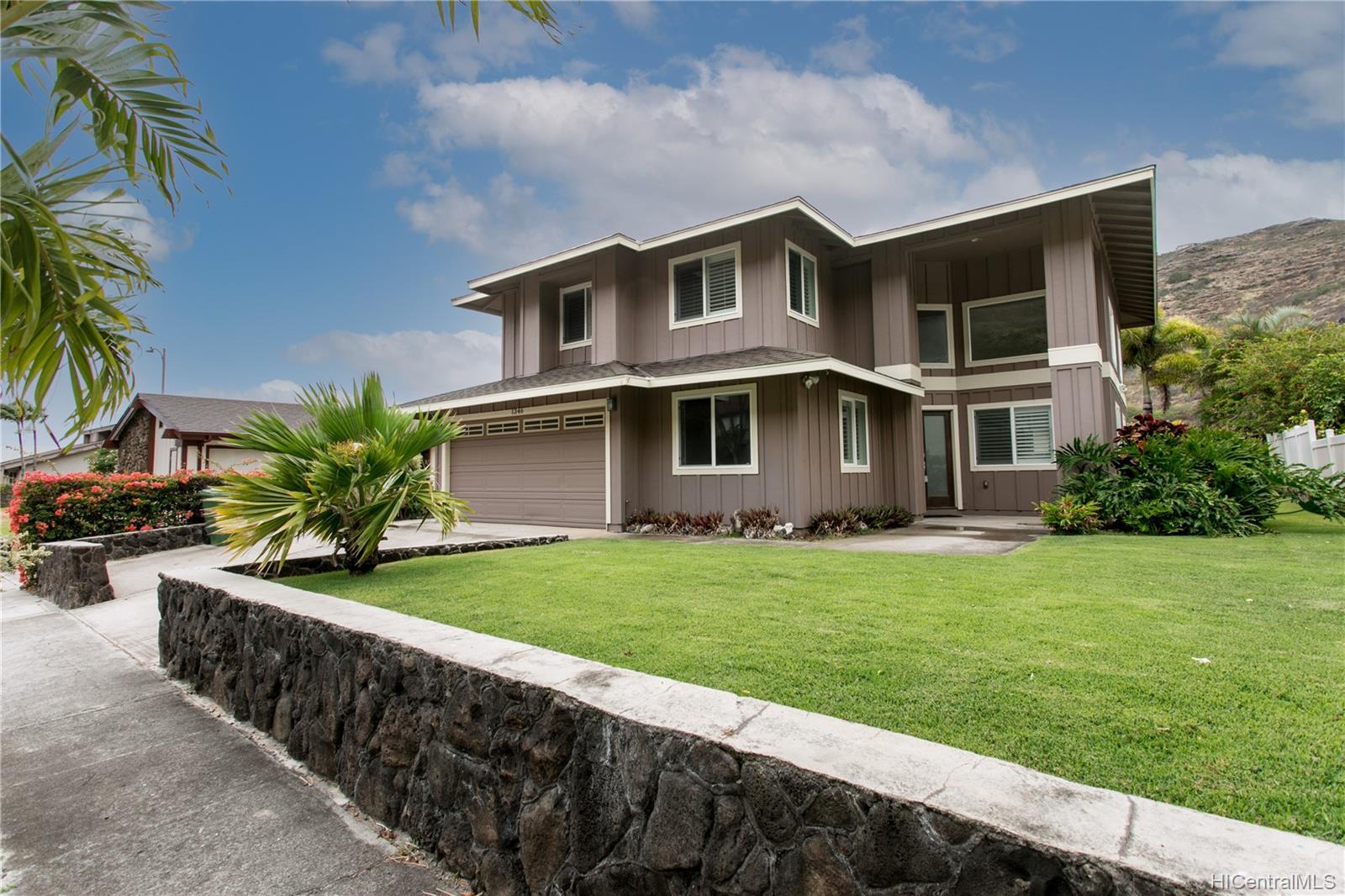 1346 Kaeleku Street Honolulu, HI 96825