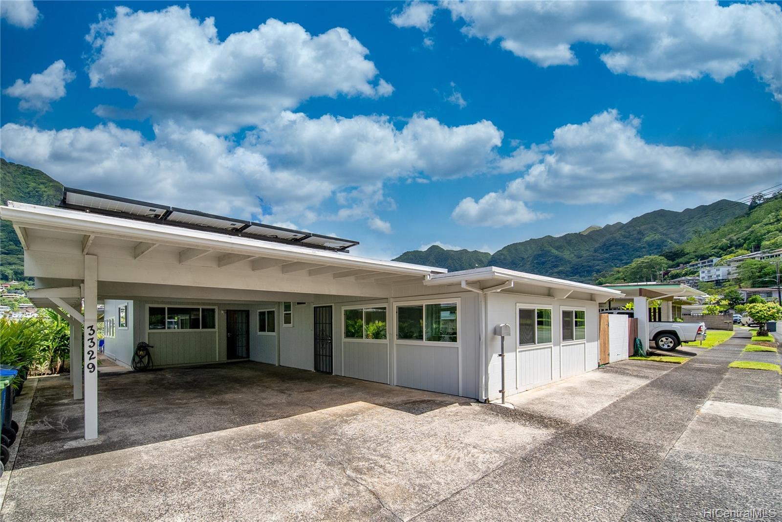 3329 Pinao Street Honolulu, HI 96822