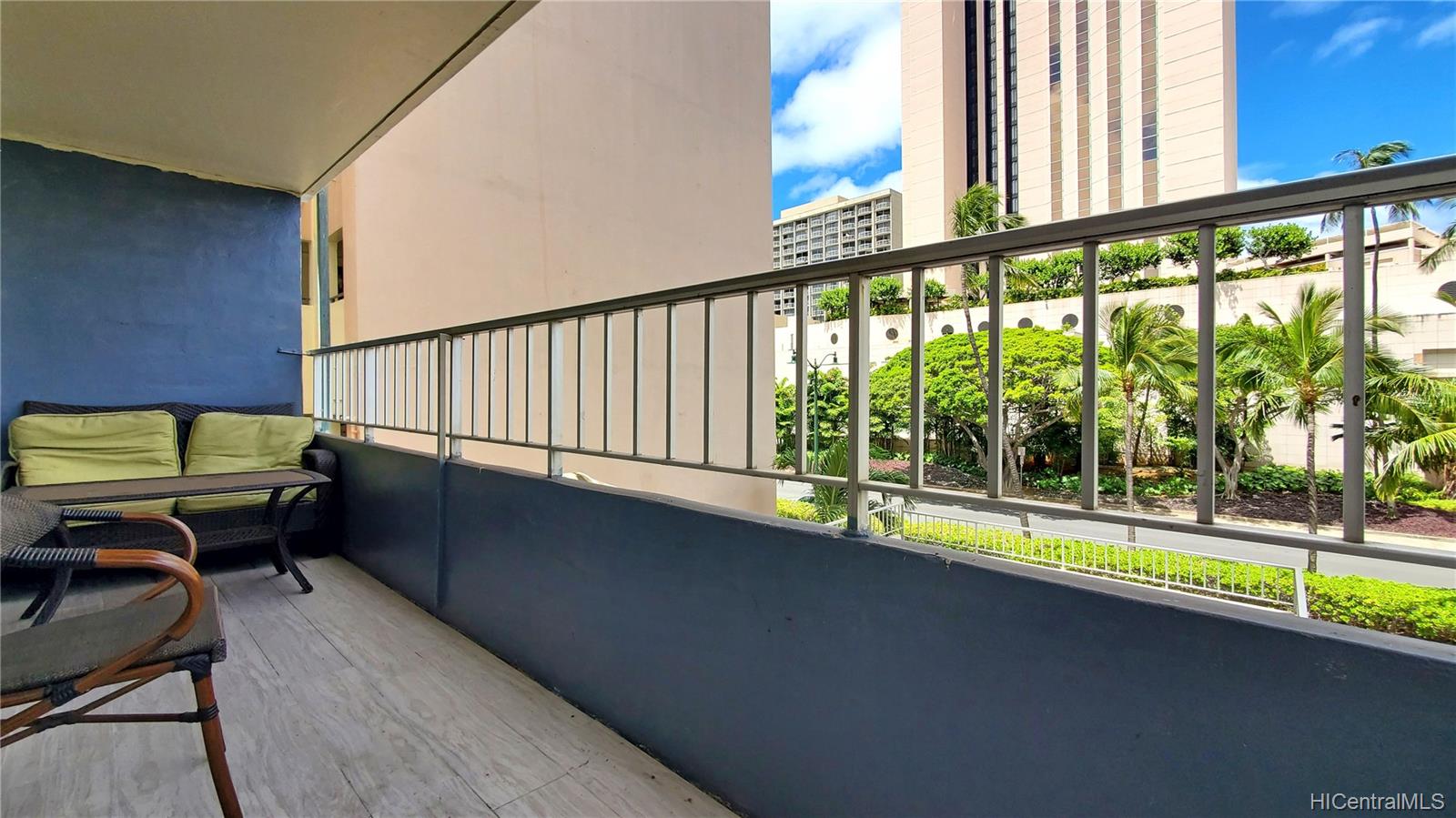 1690 Ala Moana Boulevard #305, Honolulu, HI 96815