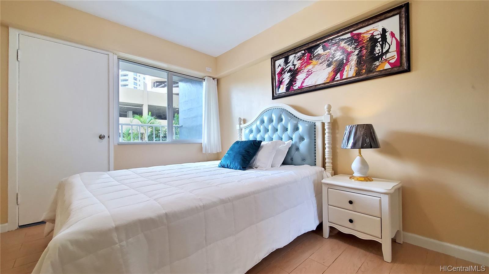 1690 Ala Moana Boulevard #305, Honolulu, HI 96815