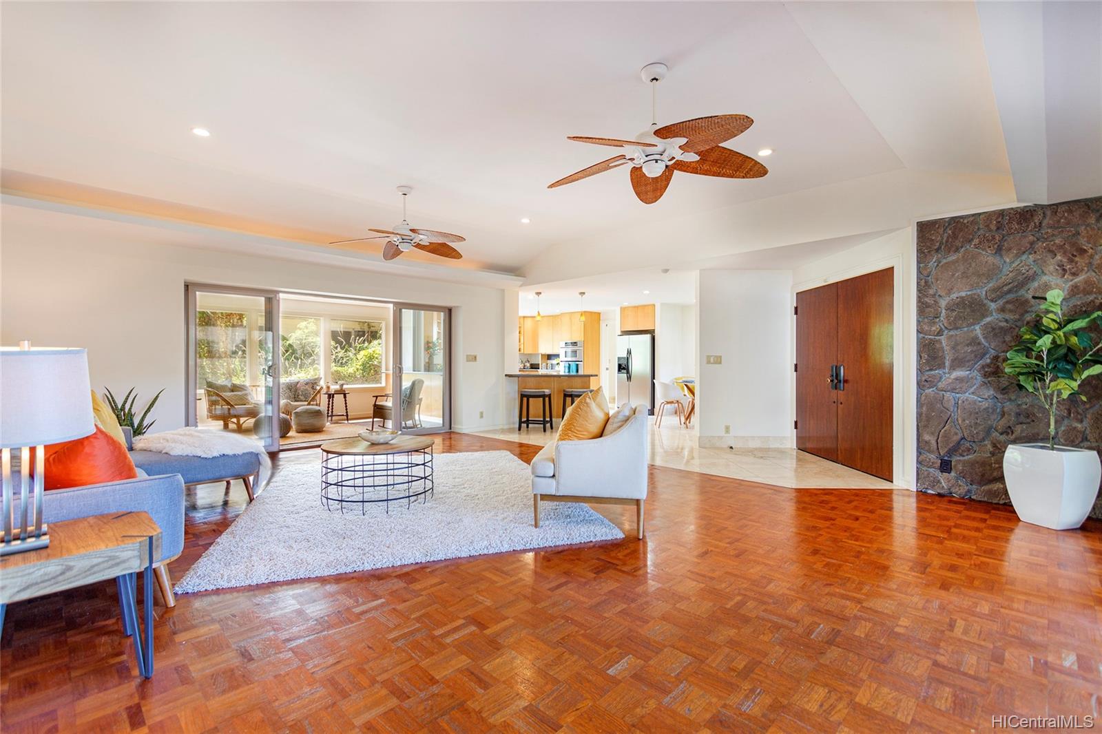 5230 Makalena Street Honolulu, HI 96821