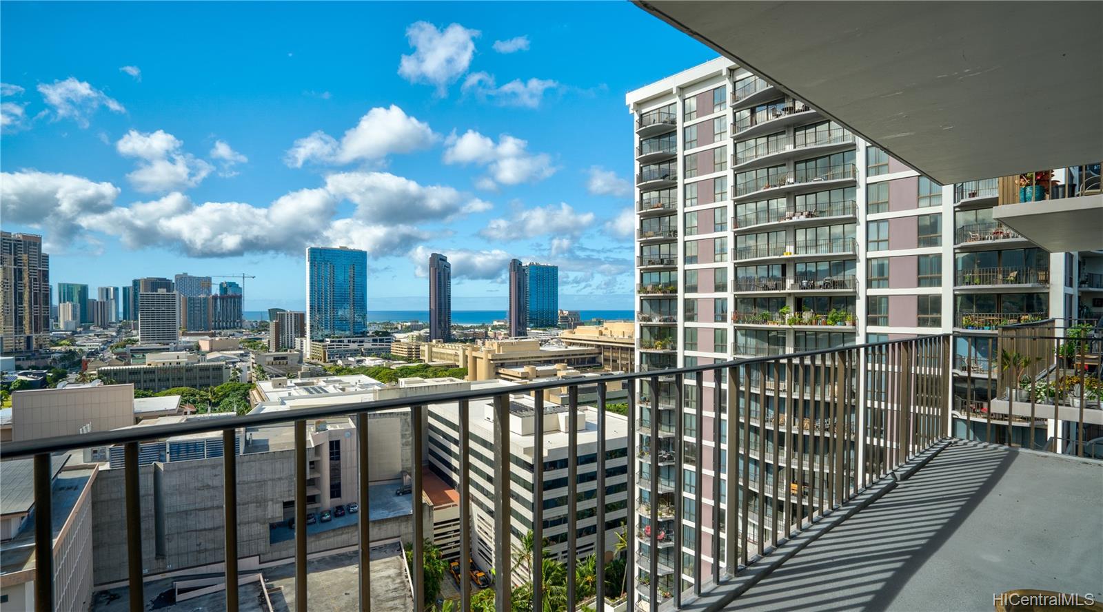 225 Queen Street #20D, Honolulu, HI 96813