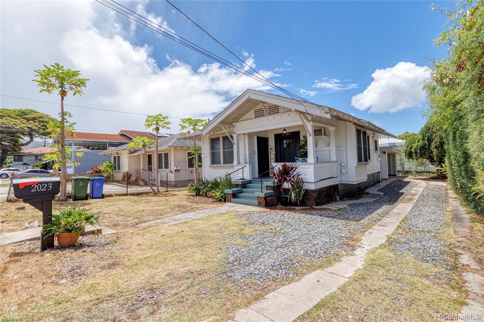 2023 Metcalf Street Honolulu, HI 96822