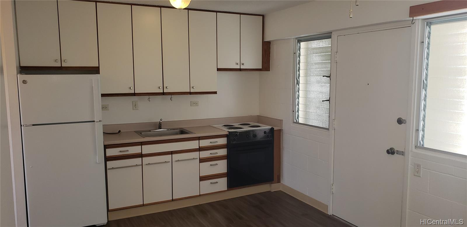 1620 Keeaumoku Street #404, Honolulu, HI 96822