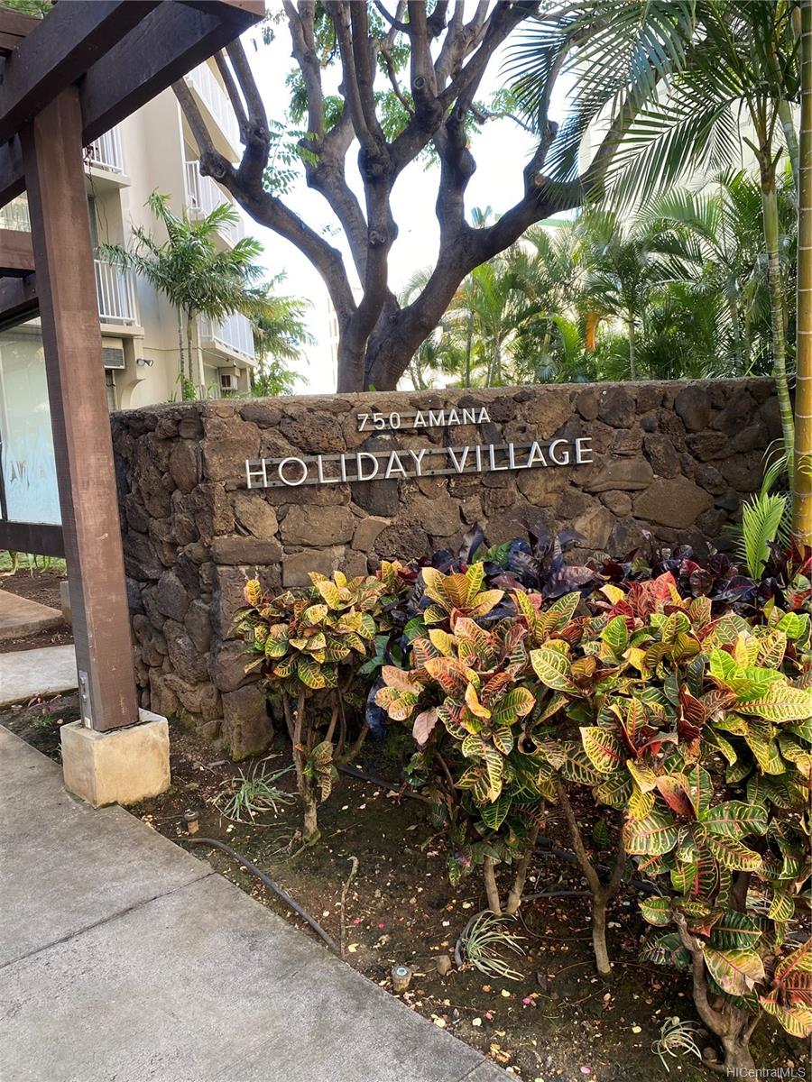 Holiday Village 750 Amana Street #1010, Honolulu, HI 96814