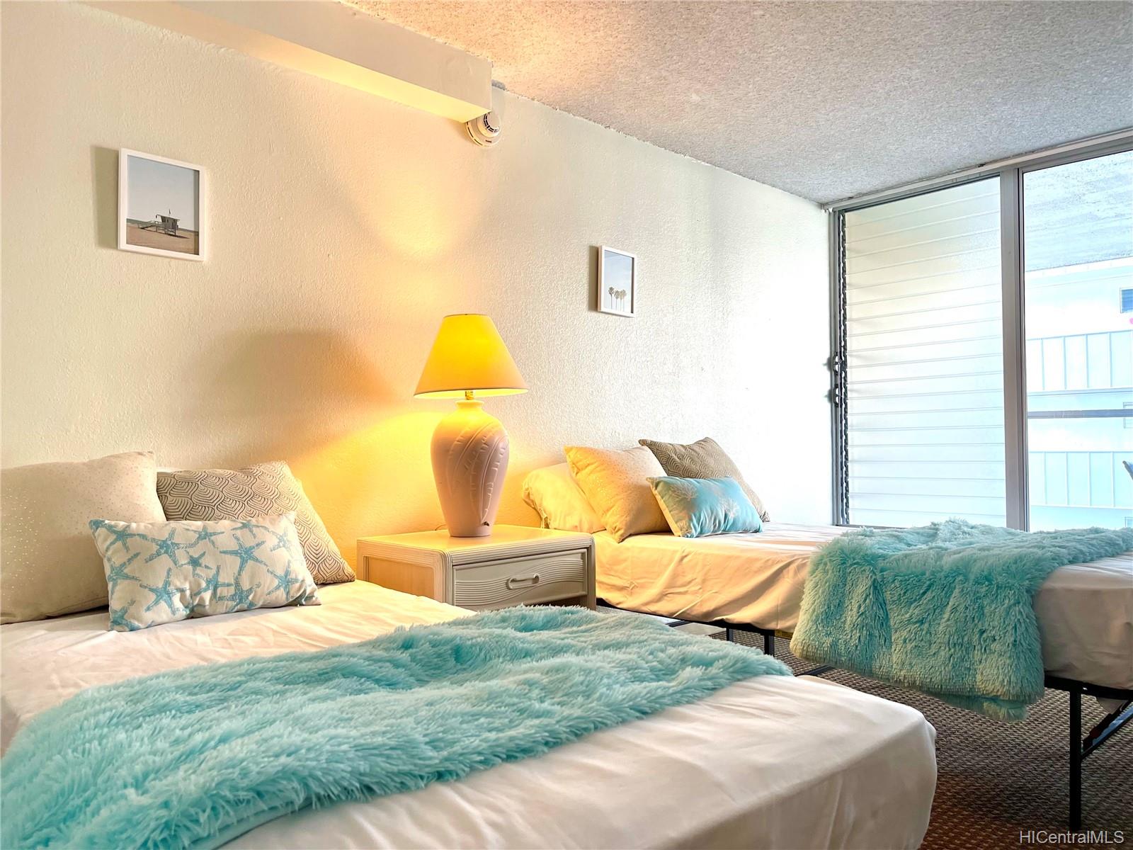 445 Seaside Avenue #703, Honolulu, HI 96815