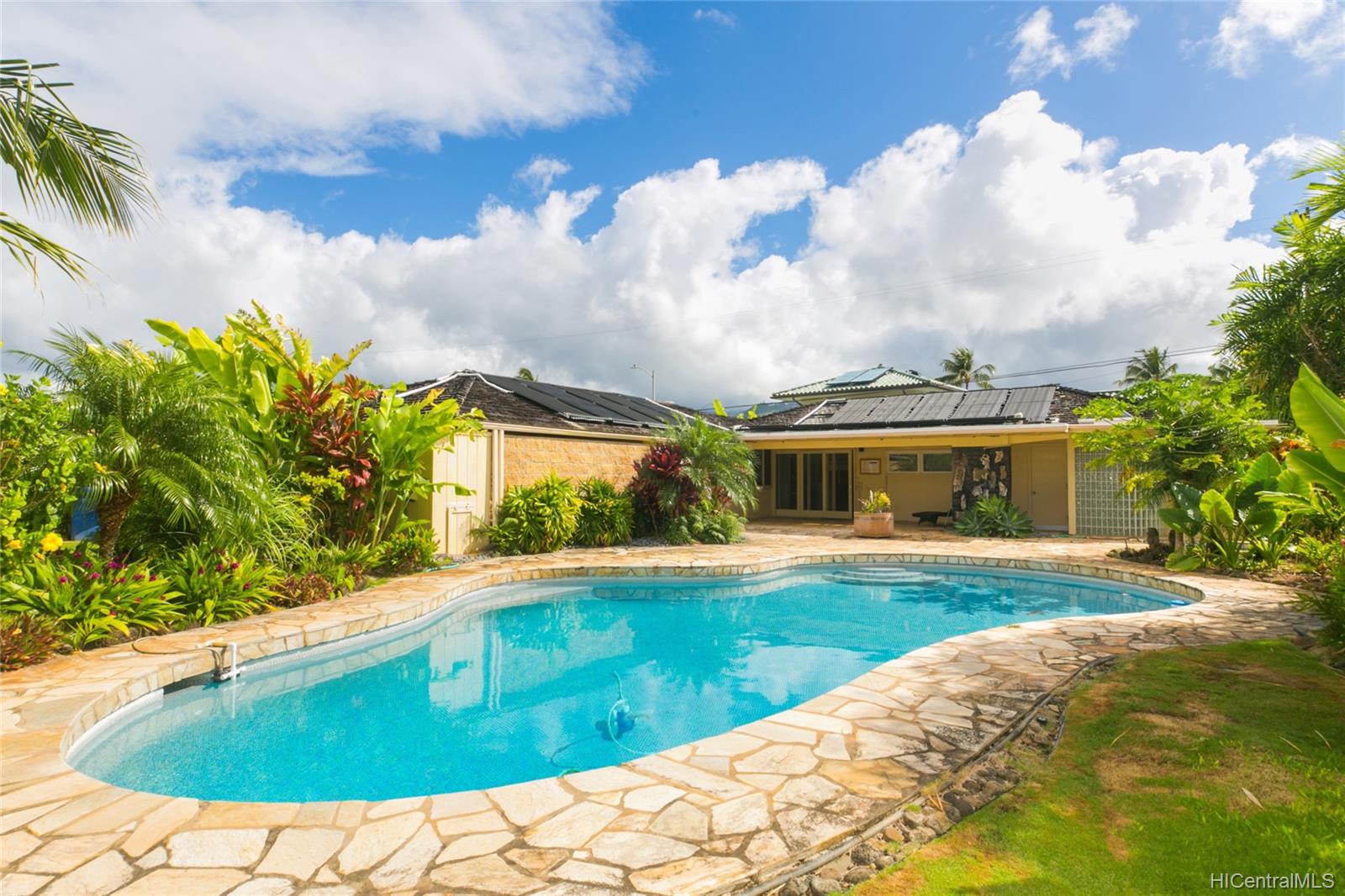 4611 Farmers Road Honolulu, HI 96816