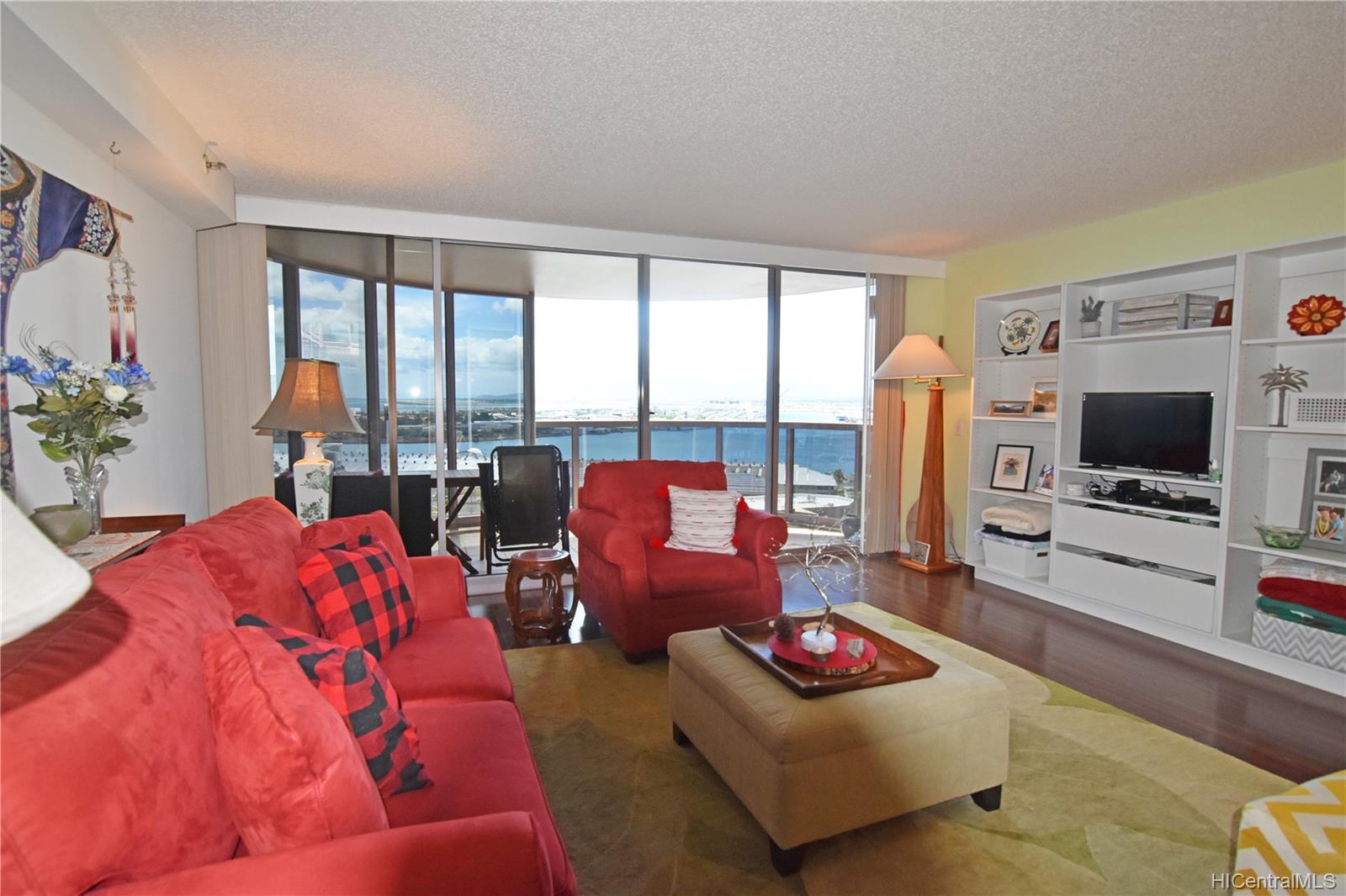 425 South Street #2102, Honolulu, HI 96813