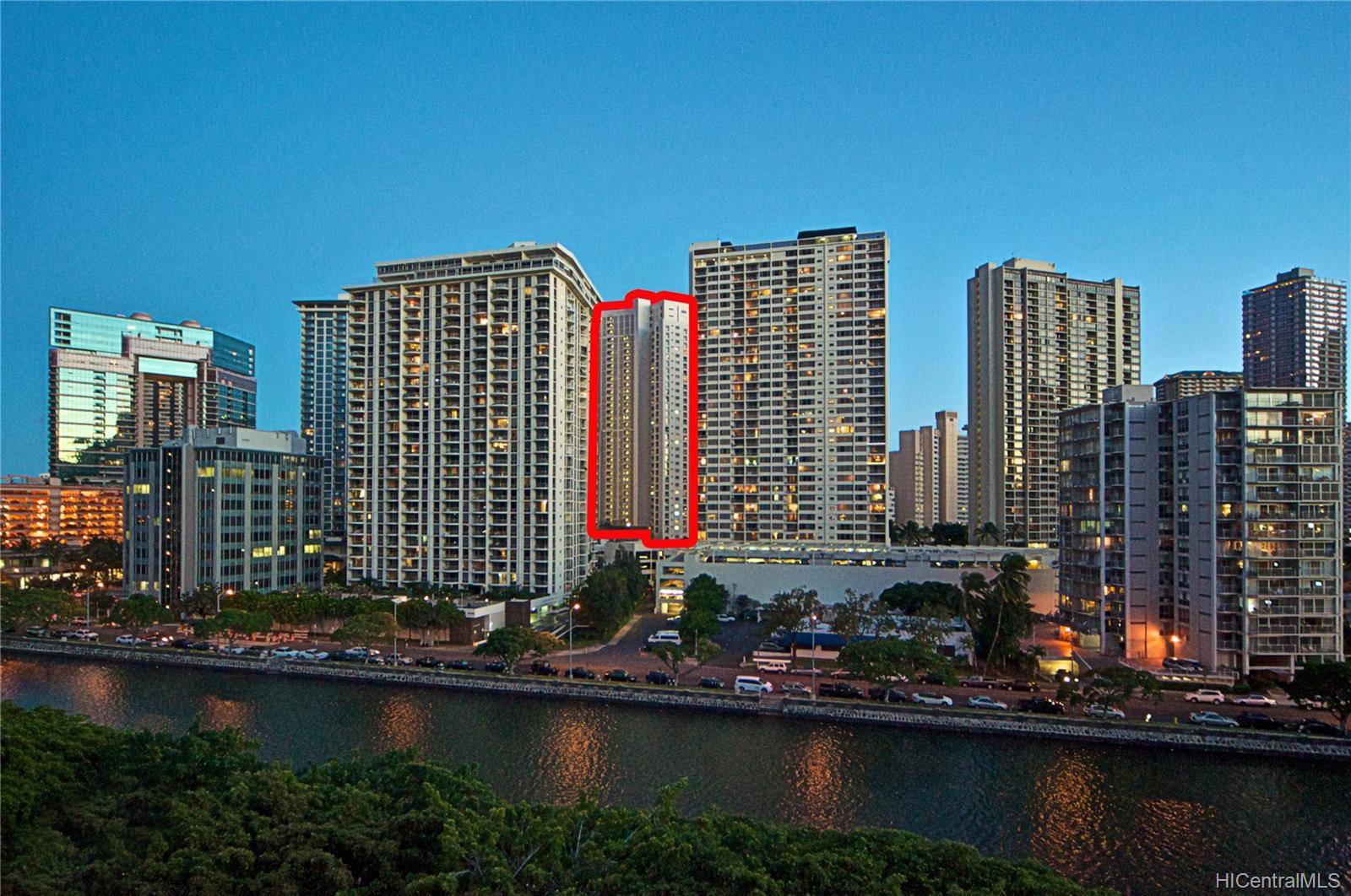 469 Ena Road #1111, Honolulu, HI 96815