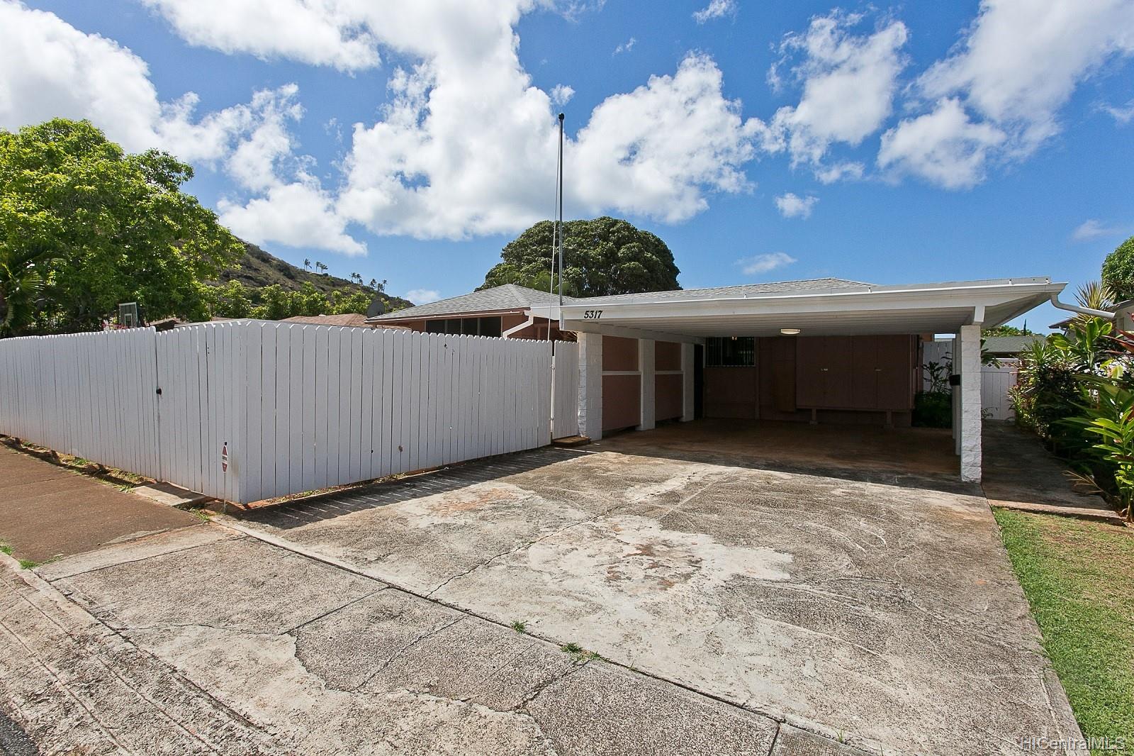 5317 Uhiuhi Street Honolulu, HI 96821