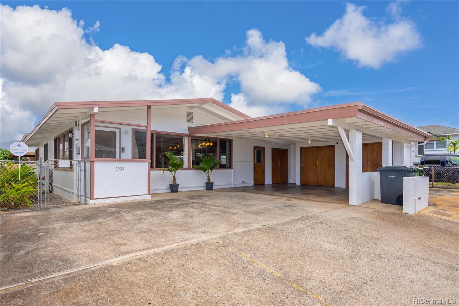 3234 Makini Street Honolulu, HI 96815