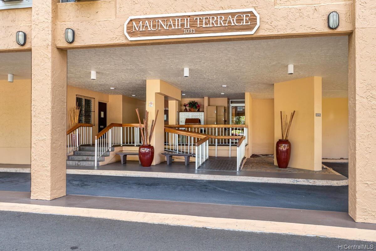 1031 Maunaihi Place #605, Honolulu, HI 96822