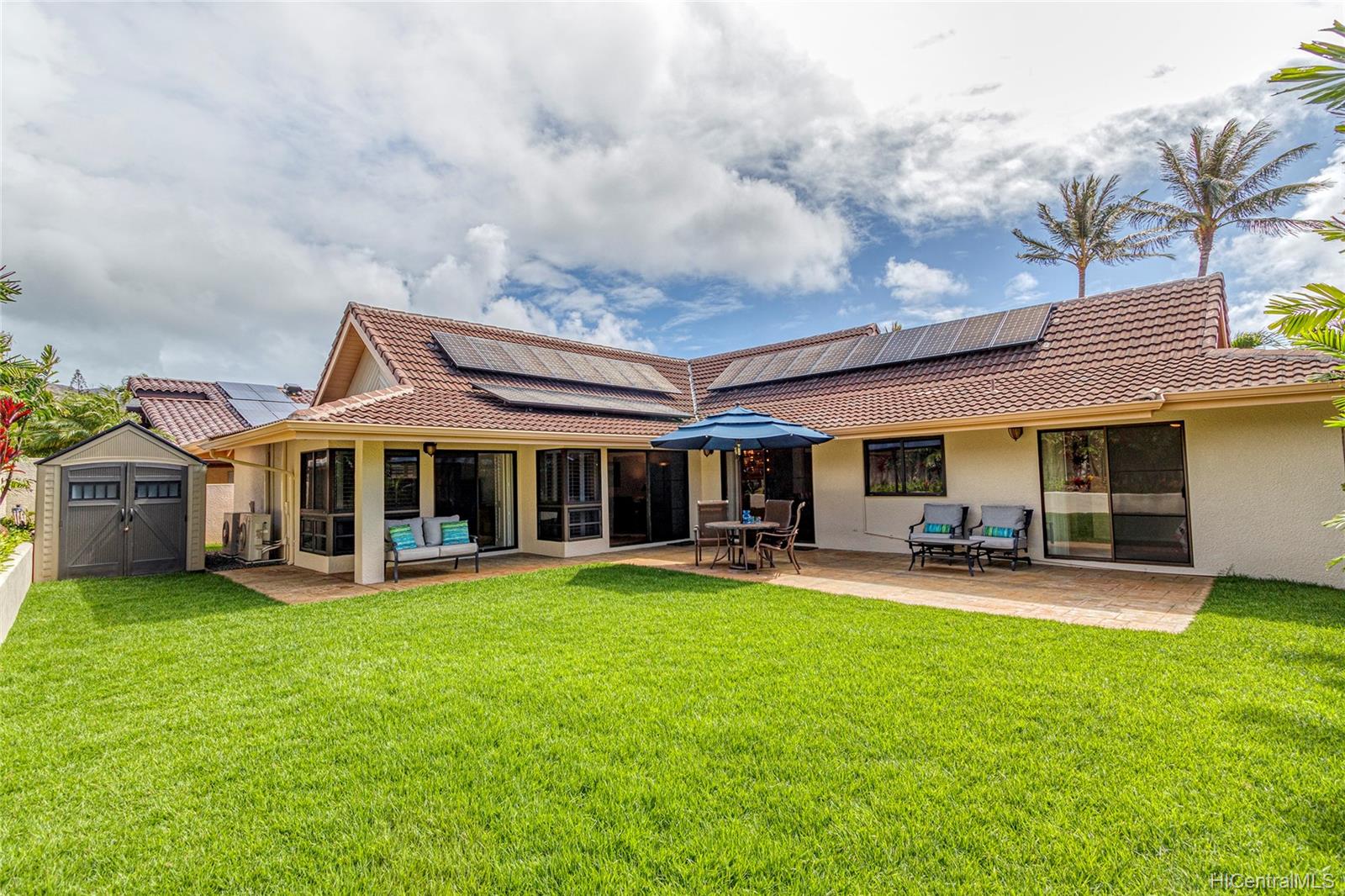 1016 Laukupu Way Honolulu, HI 96825