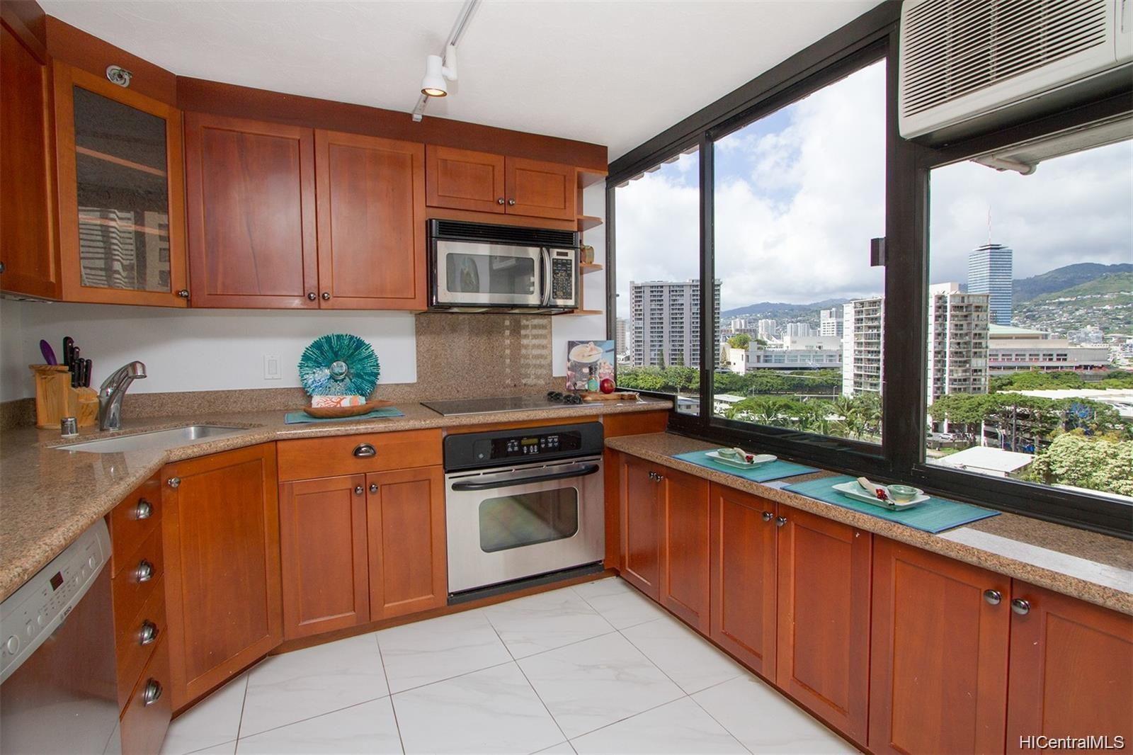 343 Hobron Lane #1102, Honolulu, HI 96815