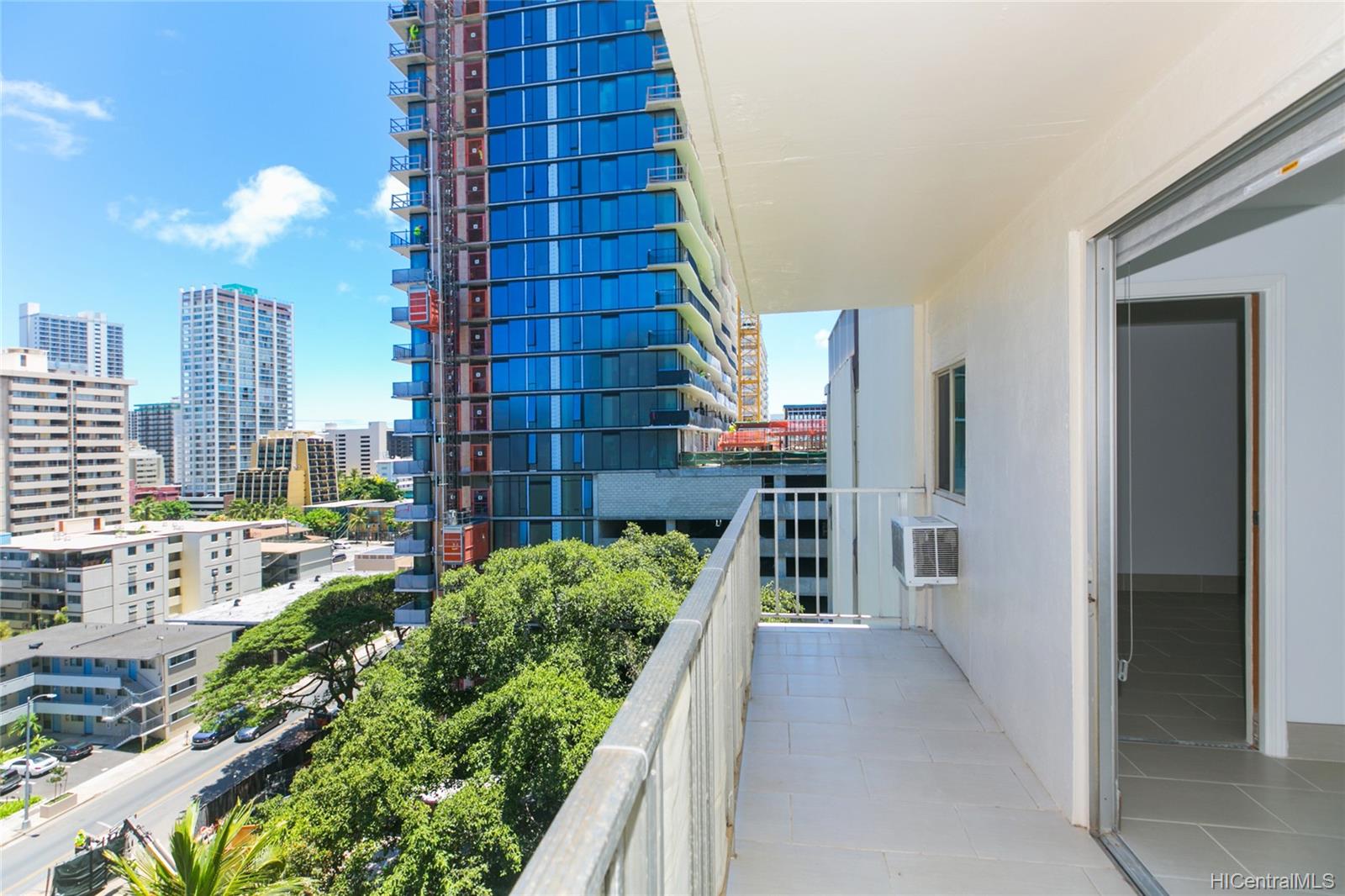 435 Walina Street #1001, Honolulu, HI 96815