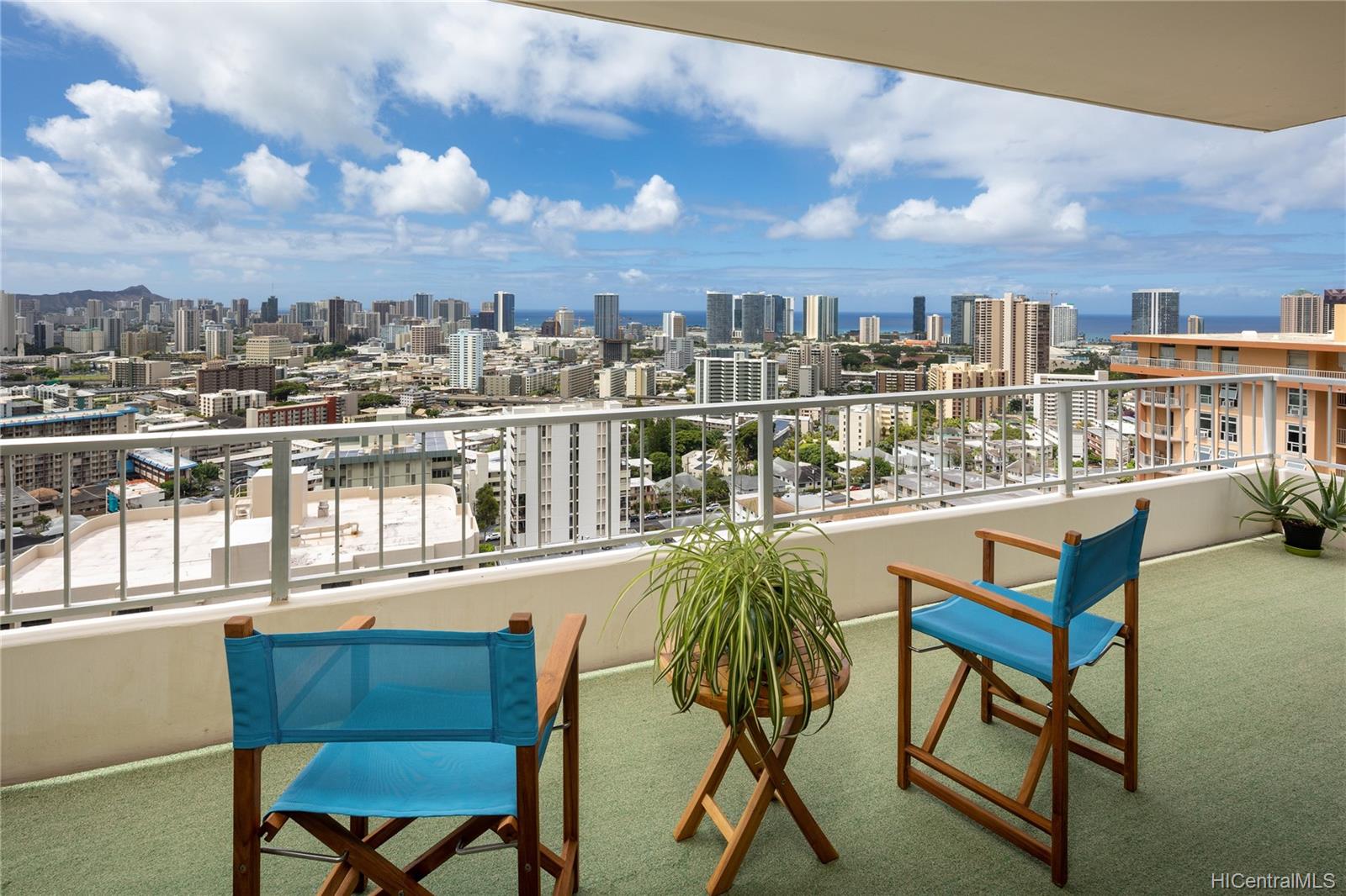 999 Wilder Avenue #1202, Honolulu, HI 96822