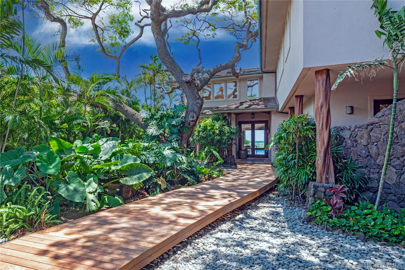 4577 Kahala Avenue Honolulu, HI 96816