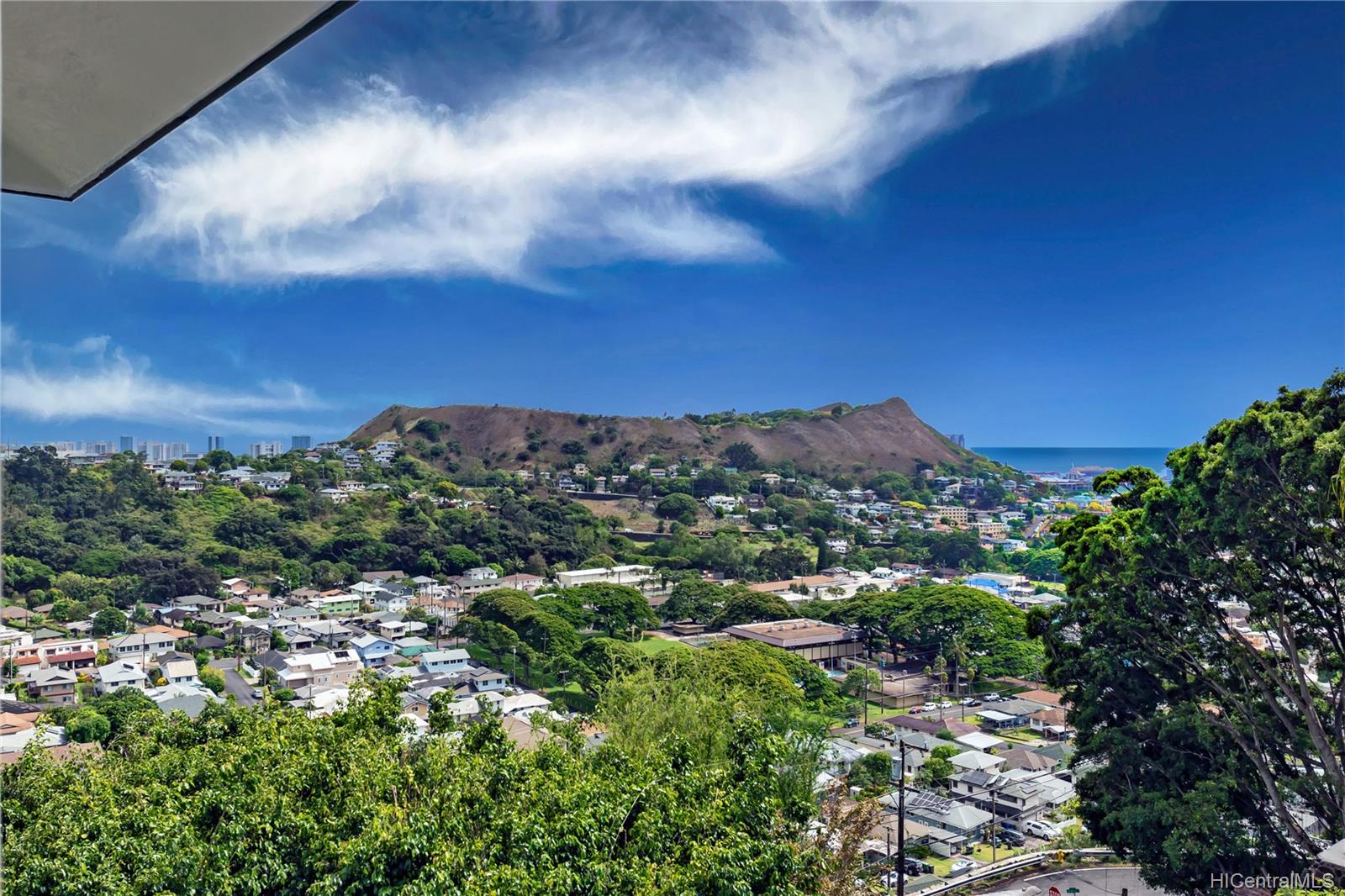 2516 Pacific Hts Road Honolulu, HI 96813