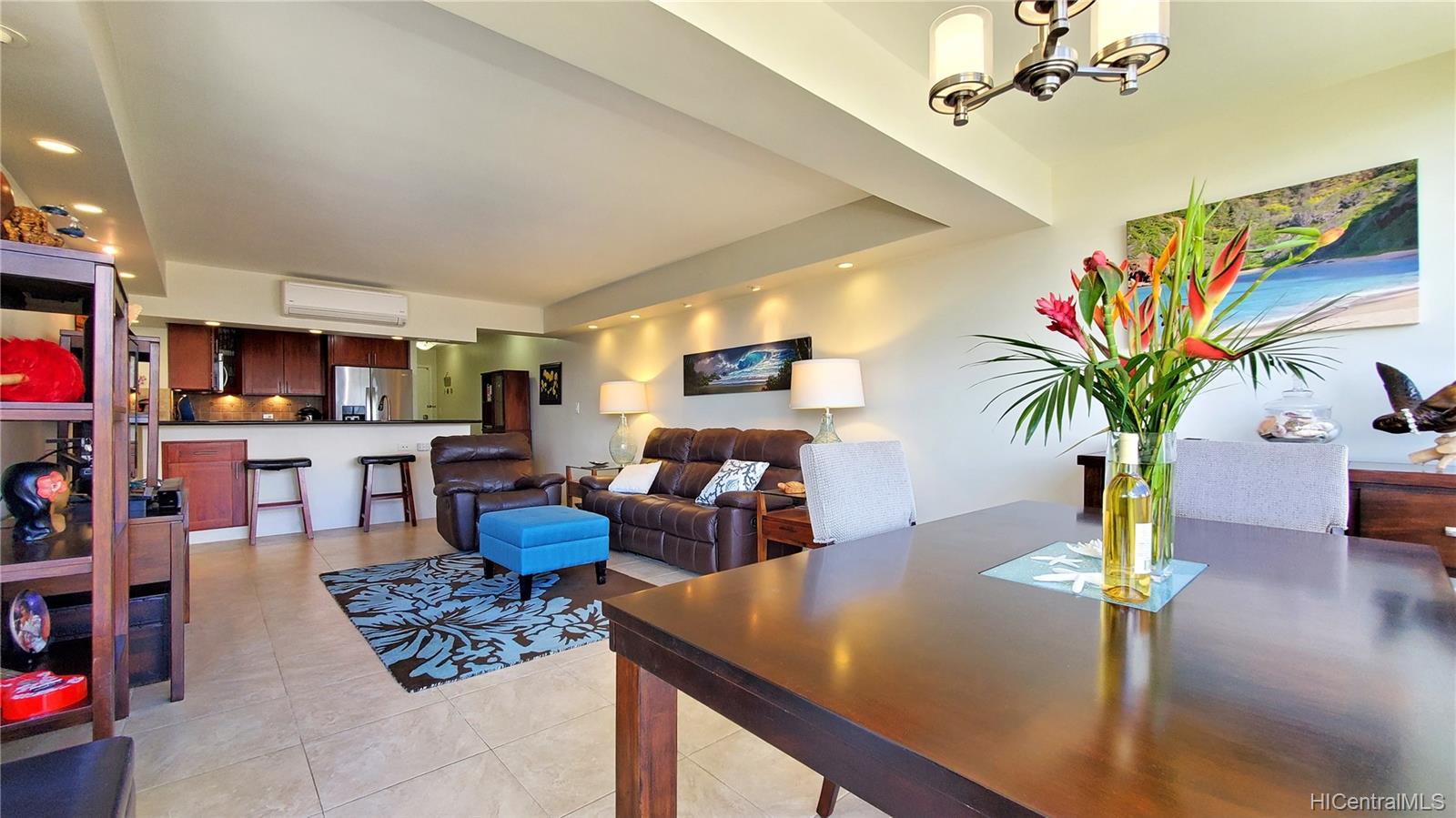 2575 Kuhio Avenue #1004, Honolulu, HI 96815