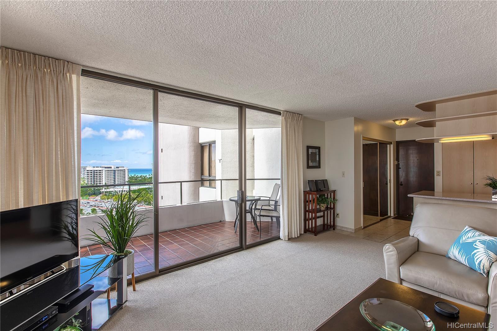 1910 Ala Moana Boulevard #17D, Honolulu, HI 96815