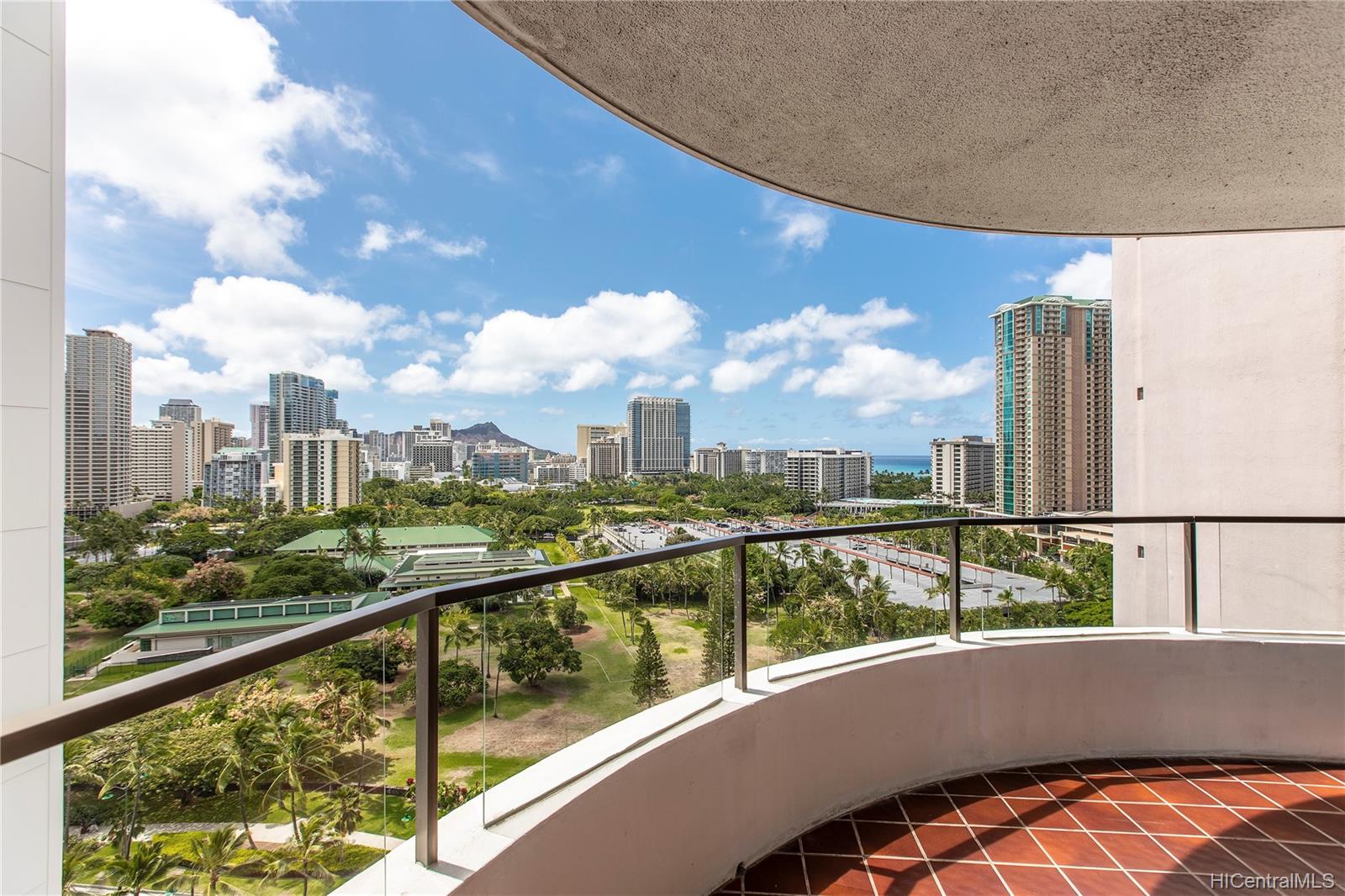 1910 Ala Moana Boulevard #17D, Honolulu, HI 96815