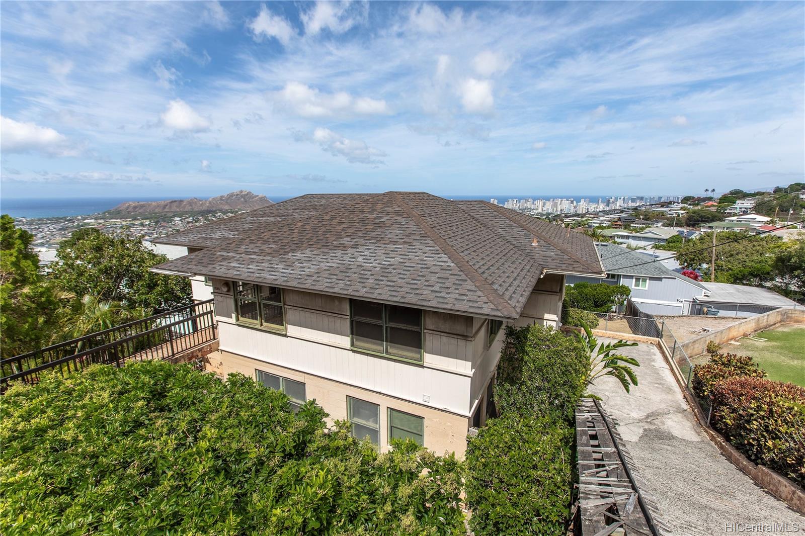 1976 Paula Drive Honolulu, HI 96816