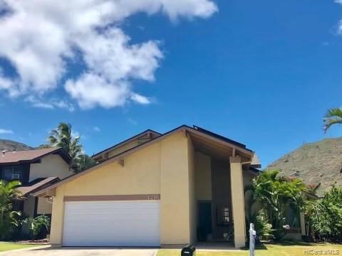 1216 Kahului Street Honolulu, HI 96825